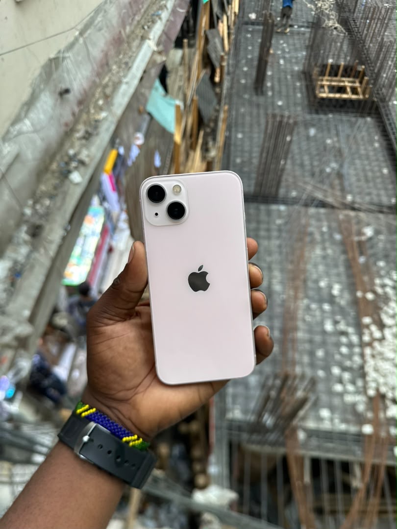iPhone 13